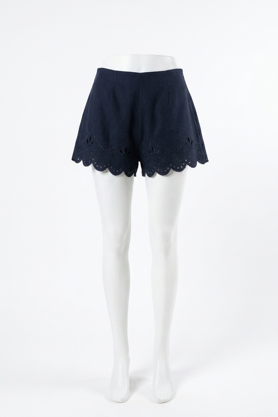 NEW MABLE sabrina scalloped trim shorts in navy
